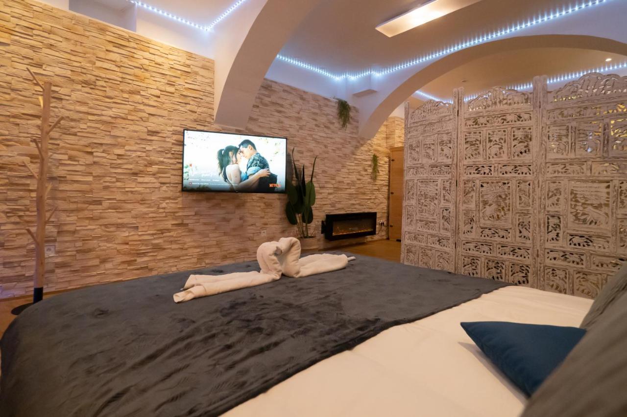 Le Spa De La Cathedrale - Jacuzzi - Sauna - Champagne - Netflix - Wifi Troyes Exterior photo